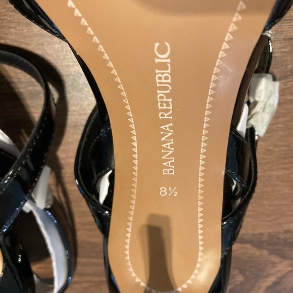 BANANA REPUBLIC Cross Halter Madis Black Patent 3-3/4” Slingback Heels Size 8.5 - Picture 8 of 9